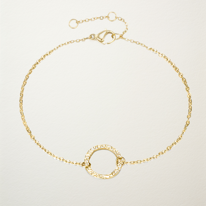 ELEGANT MINIMALIST BRACELET