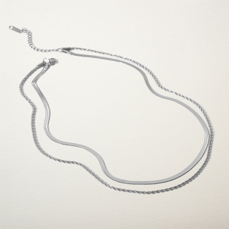 STYLISH TWO-LAYER NECKLACE